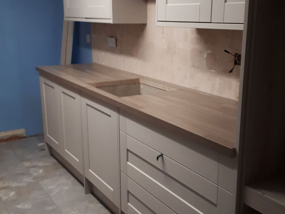 Kitchen installation process - Huntley